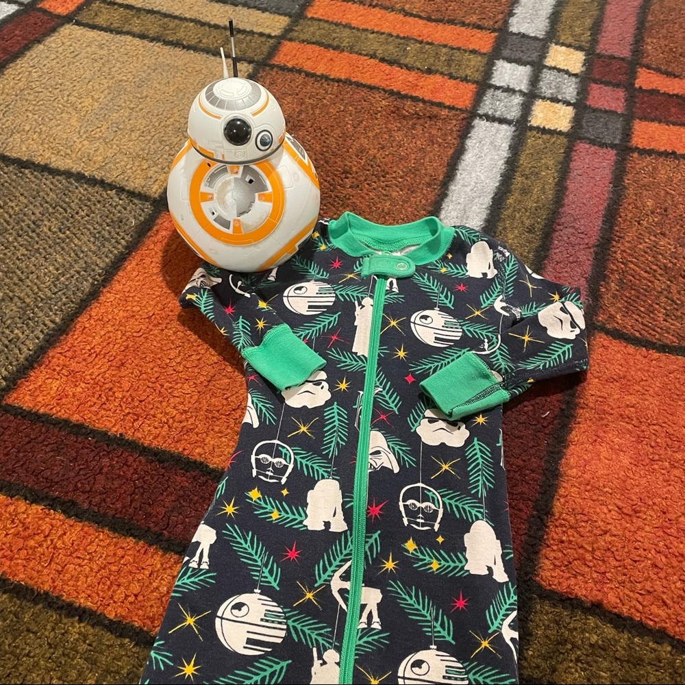 hanna andersson christmas STAR WARS zip sleeper 12-18 months